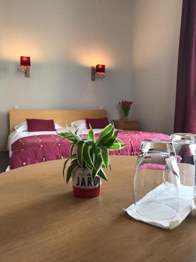 Le Domaine De Barbizon Hotel Saint-Martin-en-Biere ภายนอก รูปภาพ